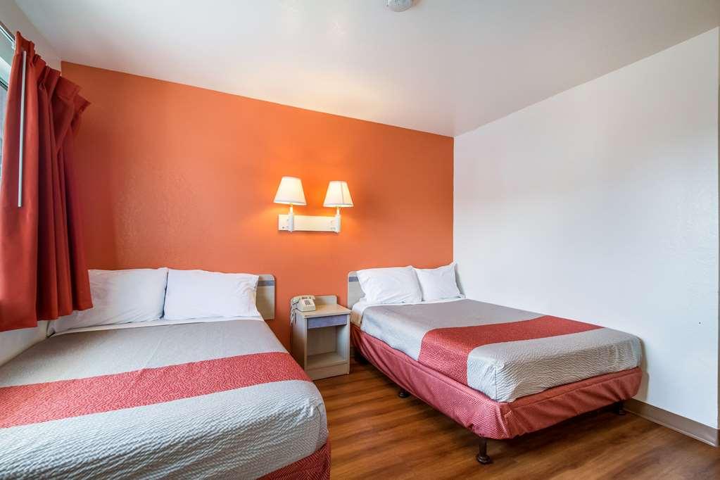 Motel 6 Wendover Habitación foto